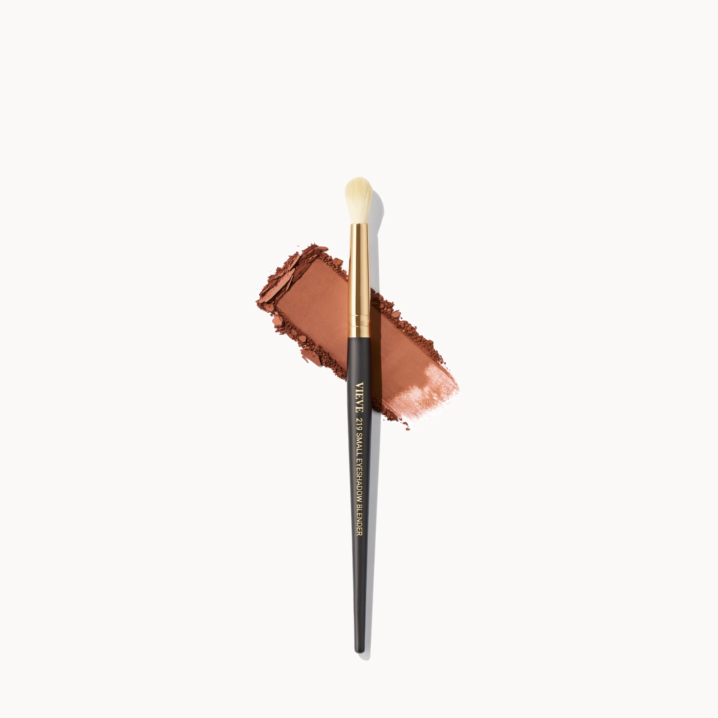219 Small Eyeshadow Blender Brush - Image 5