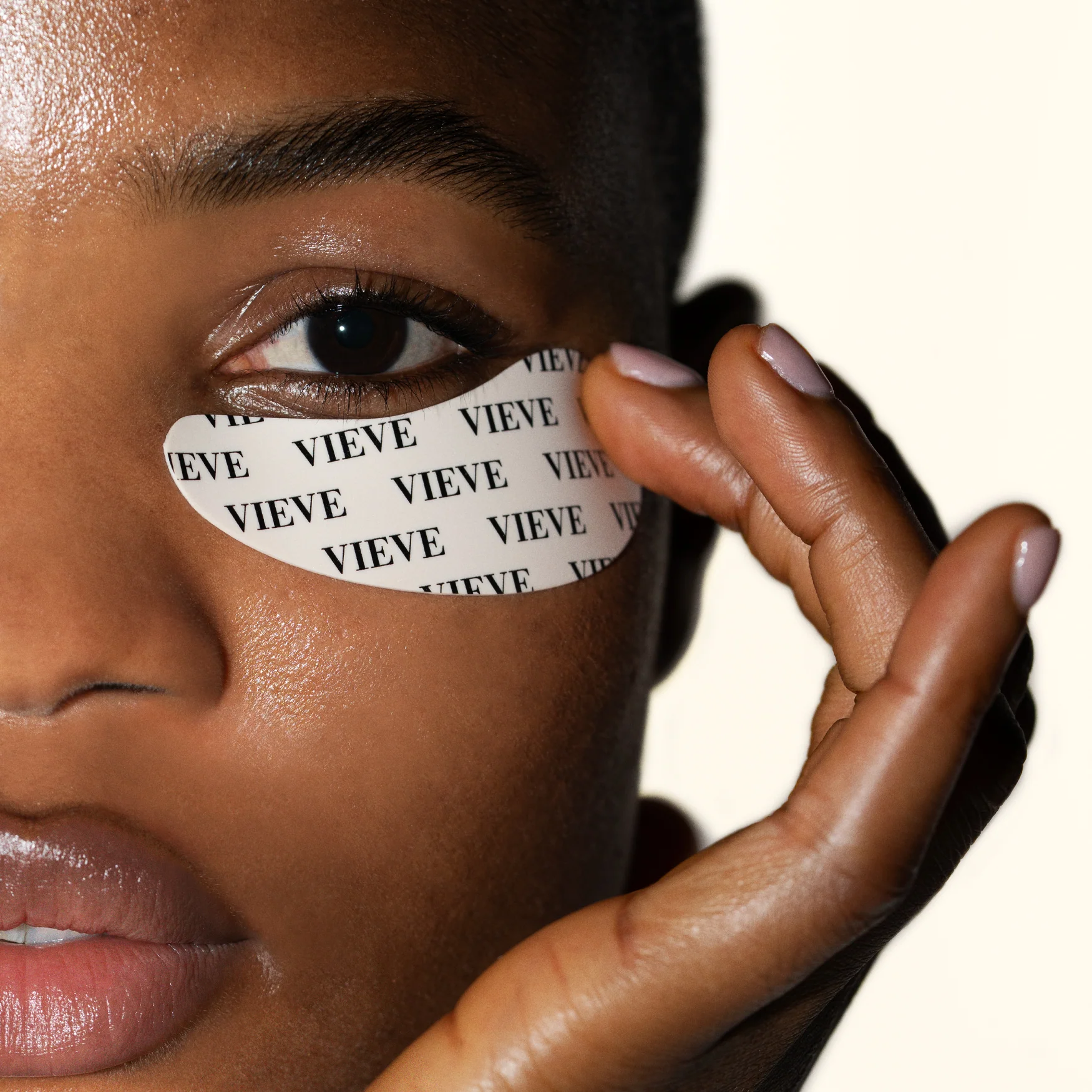 The Icon Reusable Eye Patches - Image 3